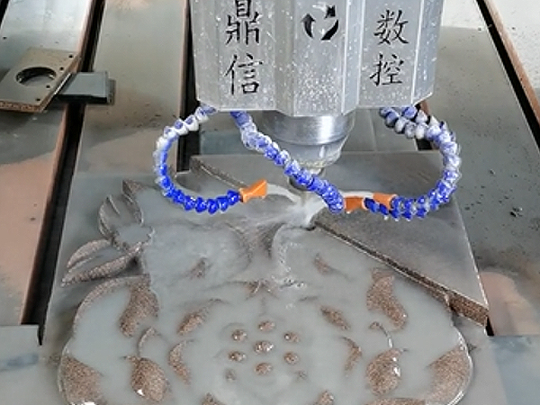 鼓楼贵妃红花瓶浮雕-2